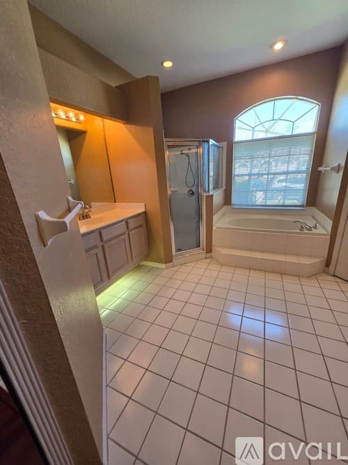 Zephyrhills House: 1821 Tangledvine Dr