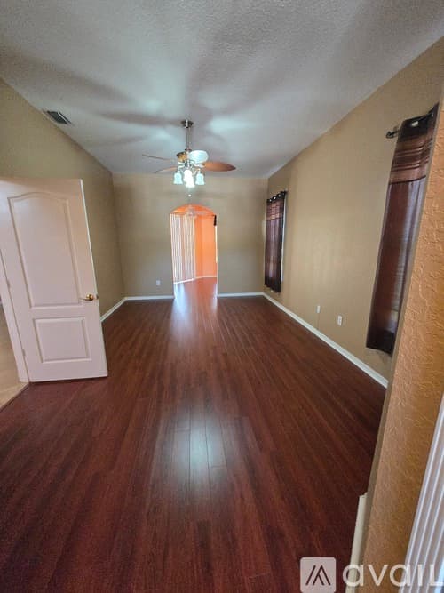 Zephyrhills House: 1821 Tangledvine Dr