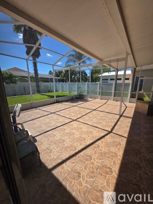 Zephyrhills House: 1821 Tangledvine Dr