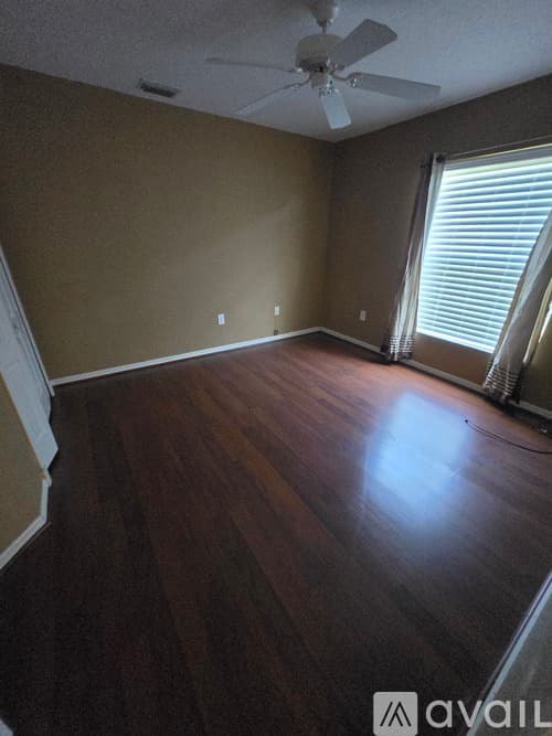 Zephyrhills House: 1821 Tangledvine Dr