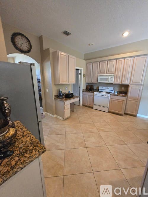 Zephyrhills House: 1821 Tangledvine Dr