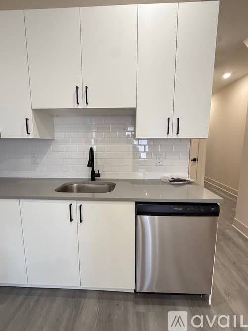 Philadelphia Apartment: 5803 Spruce Street