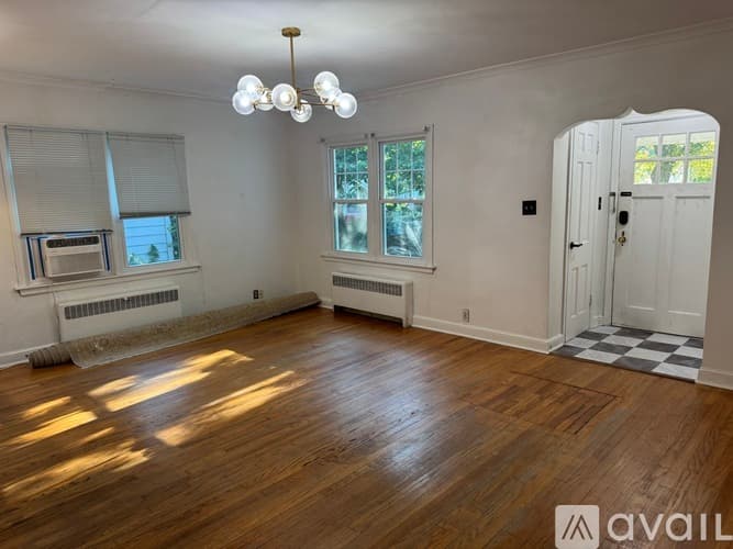 Urbana House: 710 South Maple Street