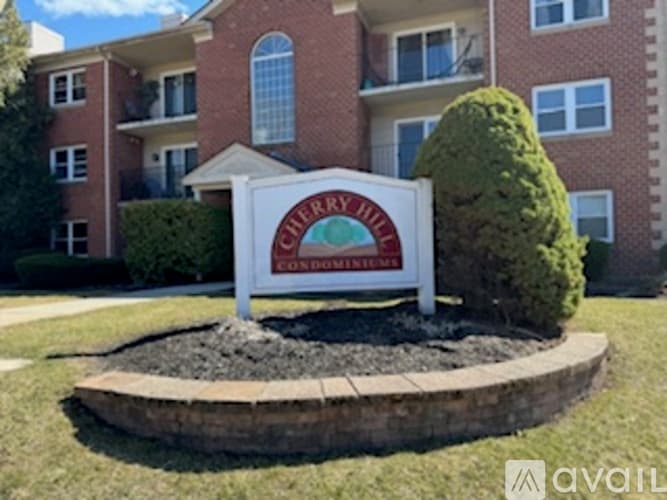 Holyoke Apartment: 34 Maple Crest Circle