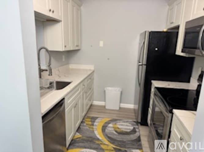 Holyoke Apartment: 34 Maple Crest Circle