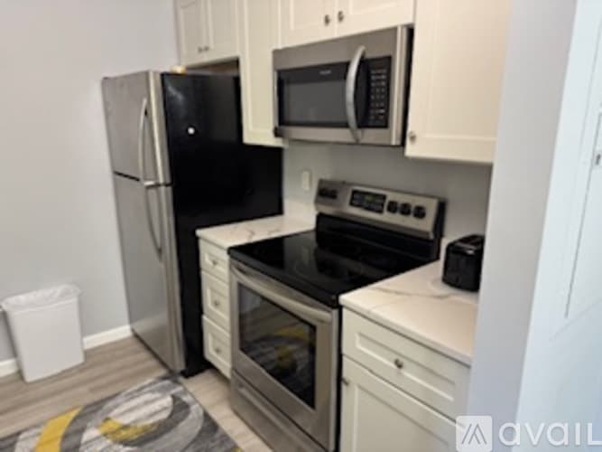 Holyoke Apartment: 34 Maple Crest Circle