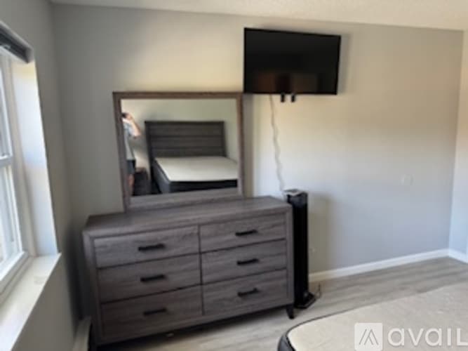 Holyoke Apartment: 34 Maple Crest Circle