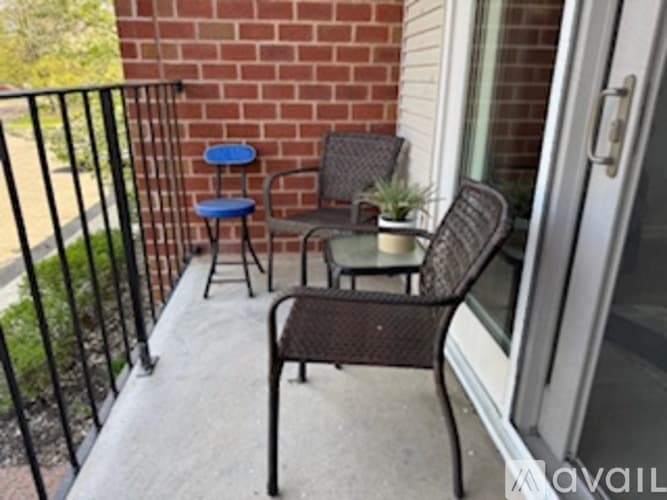 Holyoke Apartment: 34 Maple Crest Circle