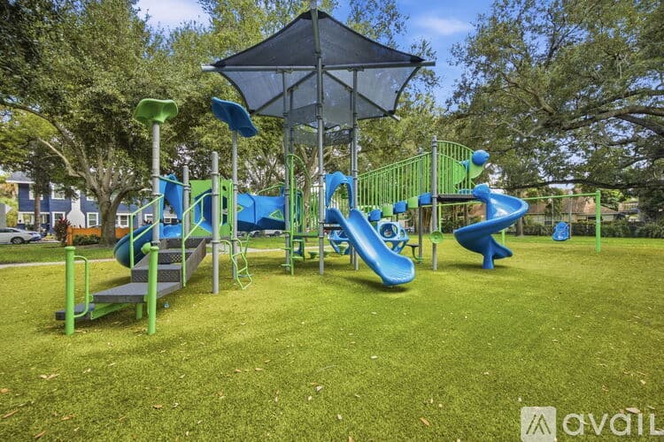 St. Petersburg Apartment: 620 7th Ave N
