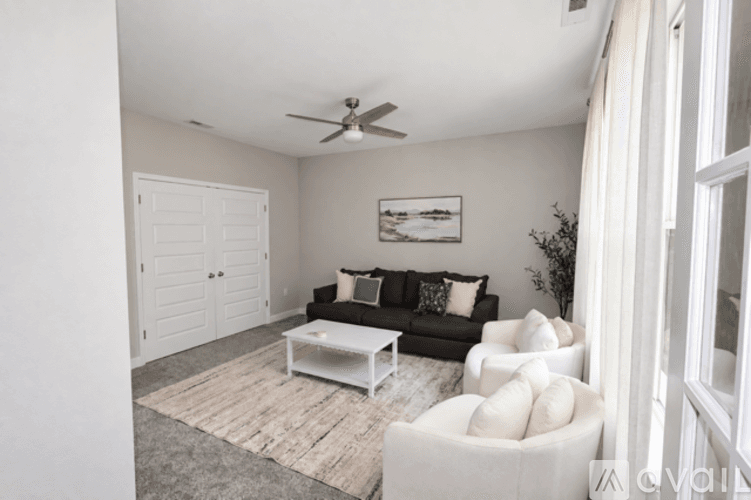 Yorktown House: 413 Burts Rd
