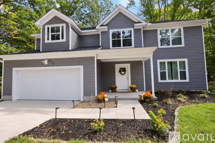 Yorktown House: 413 Burts Rd