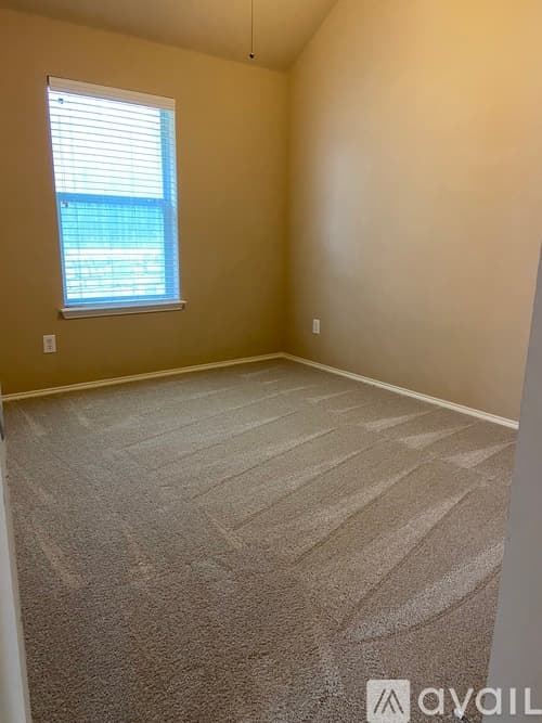 Fort Worth House: 8945 Riscky Trl