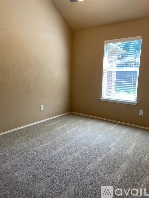 Fort Worth House: 8945 Riscky Trl