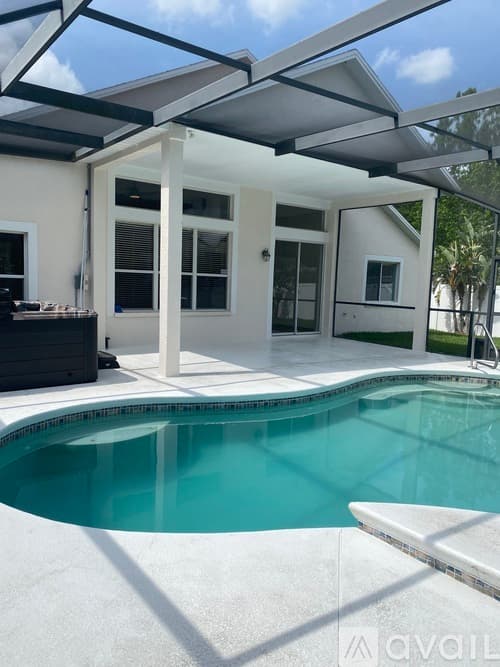 Zephyrhills House: 29139 Crossland Dr
