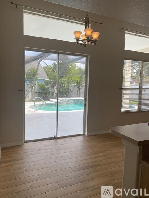 Zephyrhills House: 29139 Crossland Dr