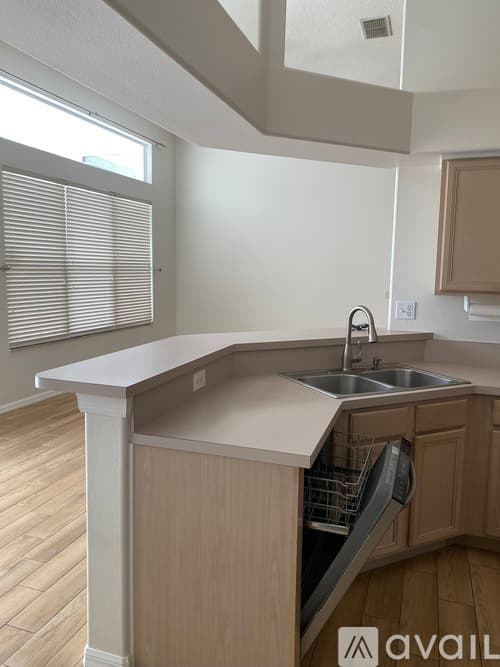 Zephyrhills House: 29139 Crossland Dr