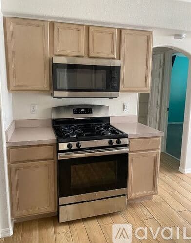 Zephyrhills House: 29139 Crossland Dr
