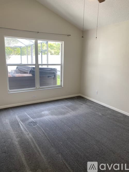Zephyrhills House: 29139 Crossland Dr