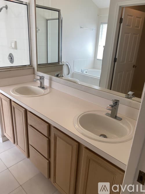 Zephyrhills House: 29139 Crossland Dr