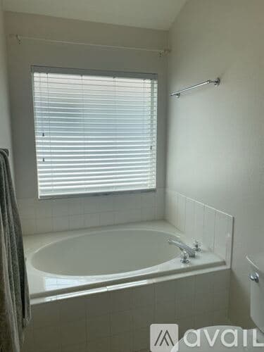 Zephyrhills House: 29139 Crossland Dr
