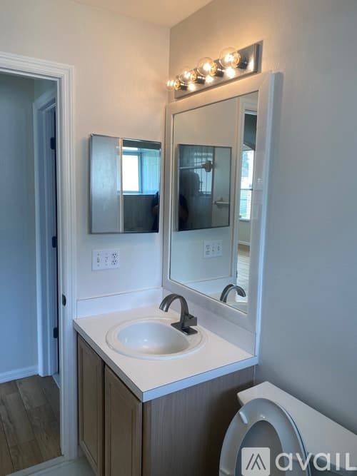 Zephyrhills House: 29139 Crossland Dr