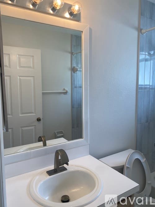 Zephyrhills House: 29139 Crossland Dr