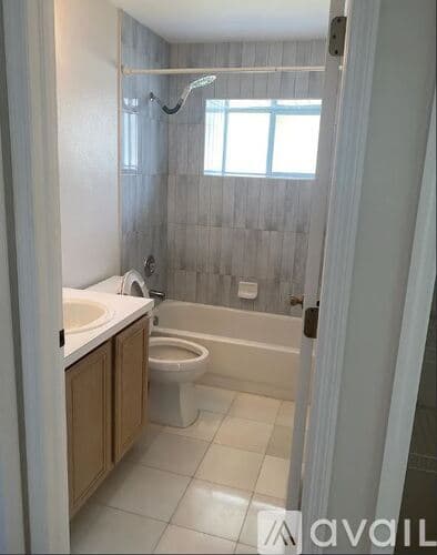 Zephyrhills House: 29139 Crossland Dr