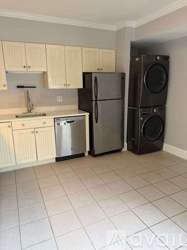 Cambridge Apartment: 24 Garden St