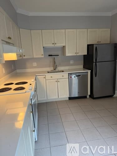 Cambridge Apartment: 24 Garden St