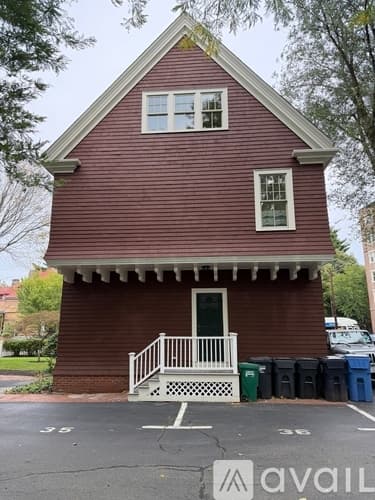 Cambridge Apartment: 24 Garden St