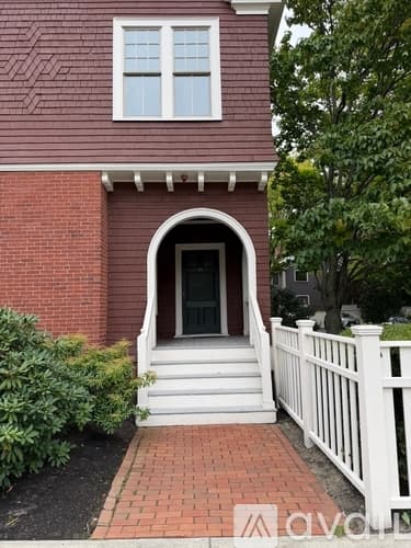 Cambridge Apartment: 24 Garden St
