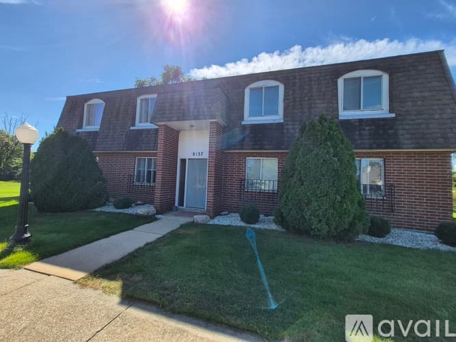 Crown Point Apartment: 8137 Pine Island Terrace