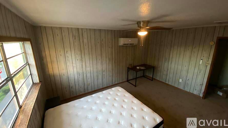 Tallahassee Apartment: 1101 Abraham Street