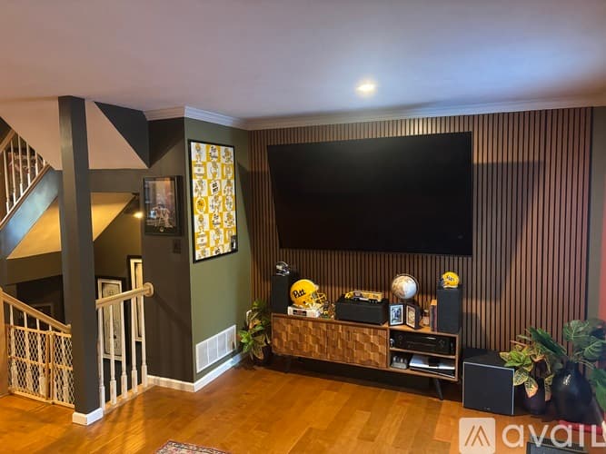Seven Fields Townhome: 114 Hillvue Drive