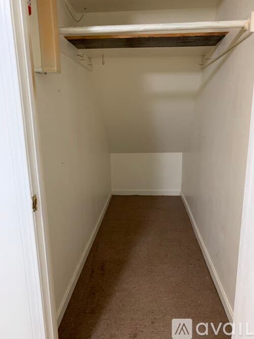 Athol Apartment: 742 Daniel Shays Hwy
