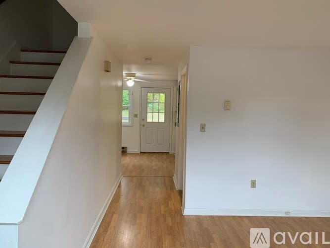 Athol Apartment: 742 Daniel Shays Hwy