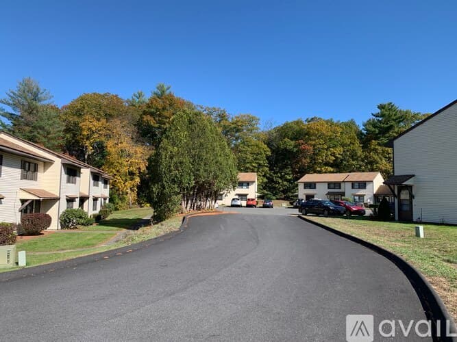 Athol Apartment: 742 Daniel Shays Hwy