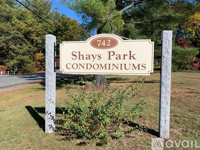 Athol Apartment: 742 Daniel Shays Hwy