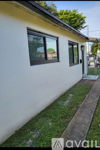 Hallandale Beach House: 308 Northwest 5th Terrace