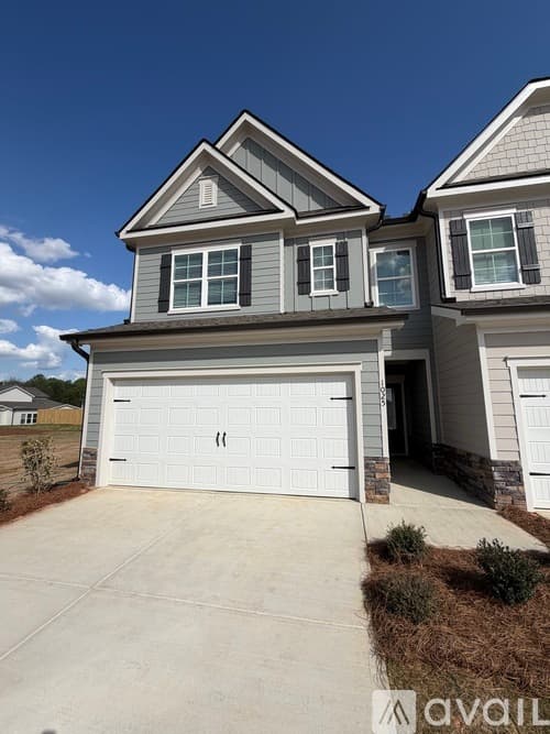 Winder Townhome: 1025 Trichur Rd