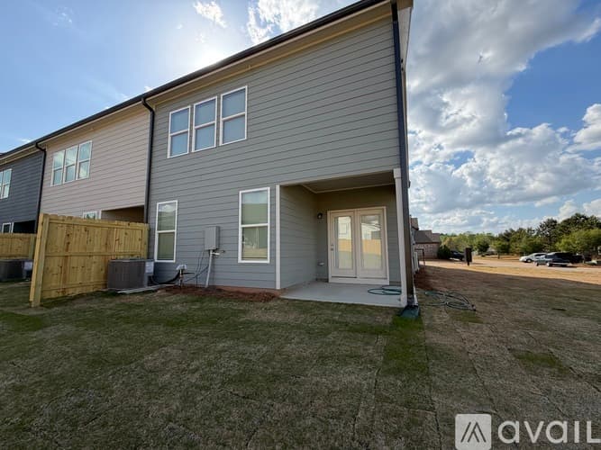 Winder Townhome: 1025 Trichur Rd