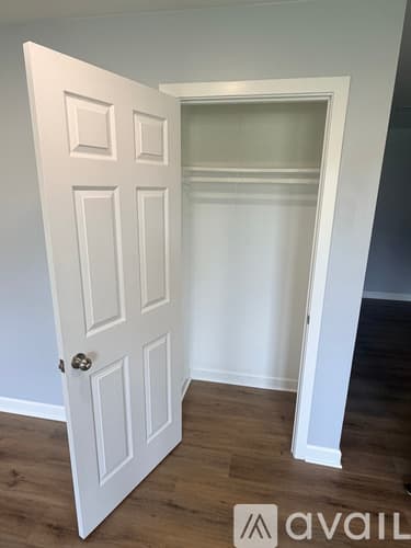 Beecher Apartment: 620 Pasadena Ave