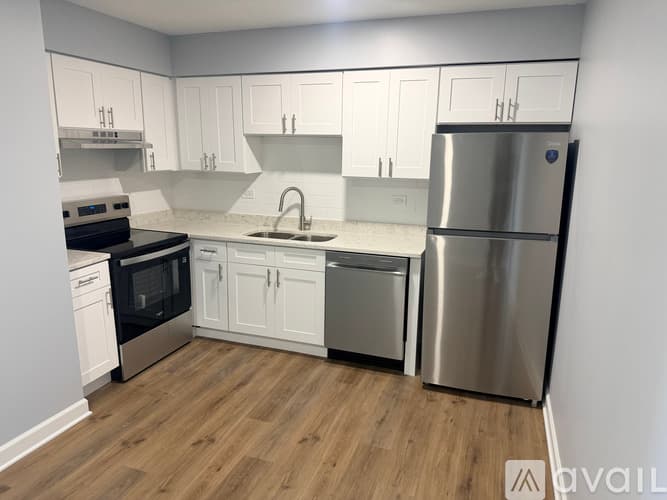 Beecher Apartment: 620 Pasadena Ave