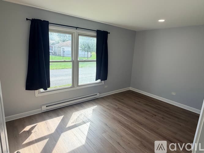 Beecher Apartment: 620 Pasadena Ave