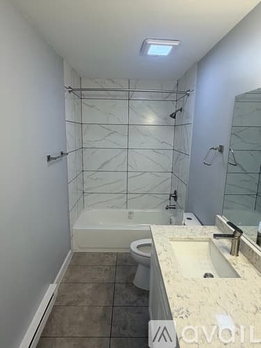 Beecher Apartment: 620 Pasadena Ave