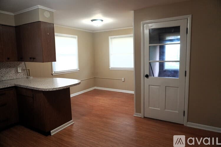 Waterbury Apartment: 111 Ferndale Avenue