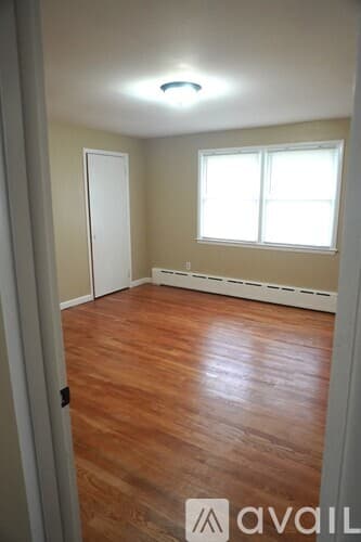 Waterbury Apartment: 111 Ferndale Avenue