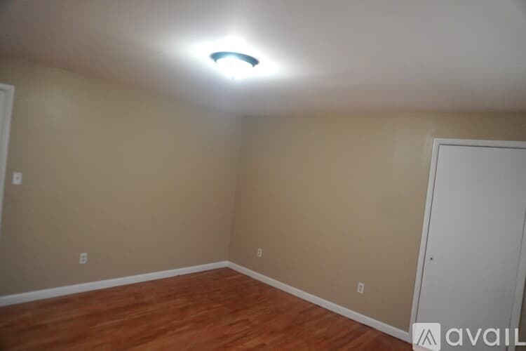 Waterbury Apartment: 111 Ferndale Avenue