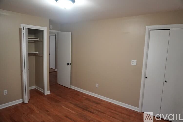 Waterbury Apartment: 111 Ferndale Avenue
