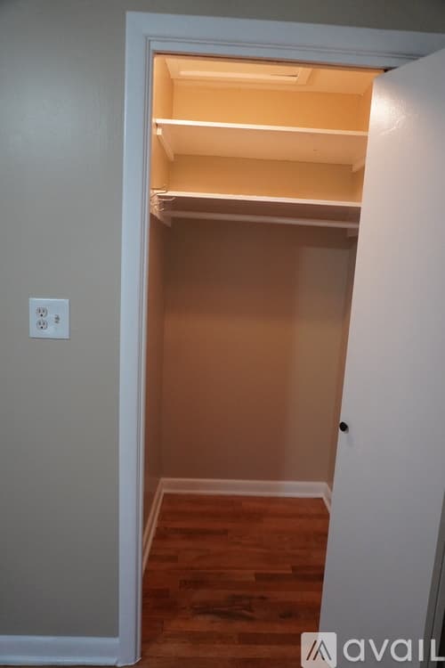 Waterbury Apartment: 111 Ferndale Avenue